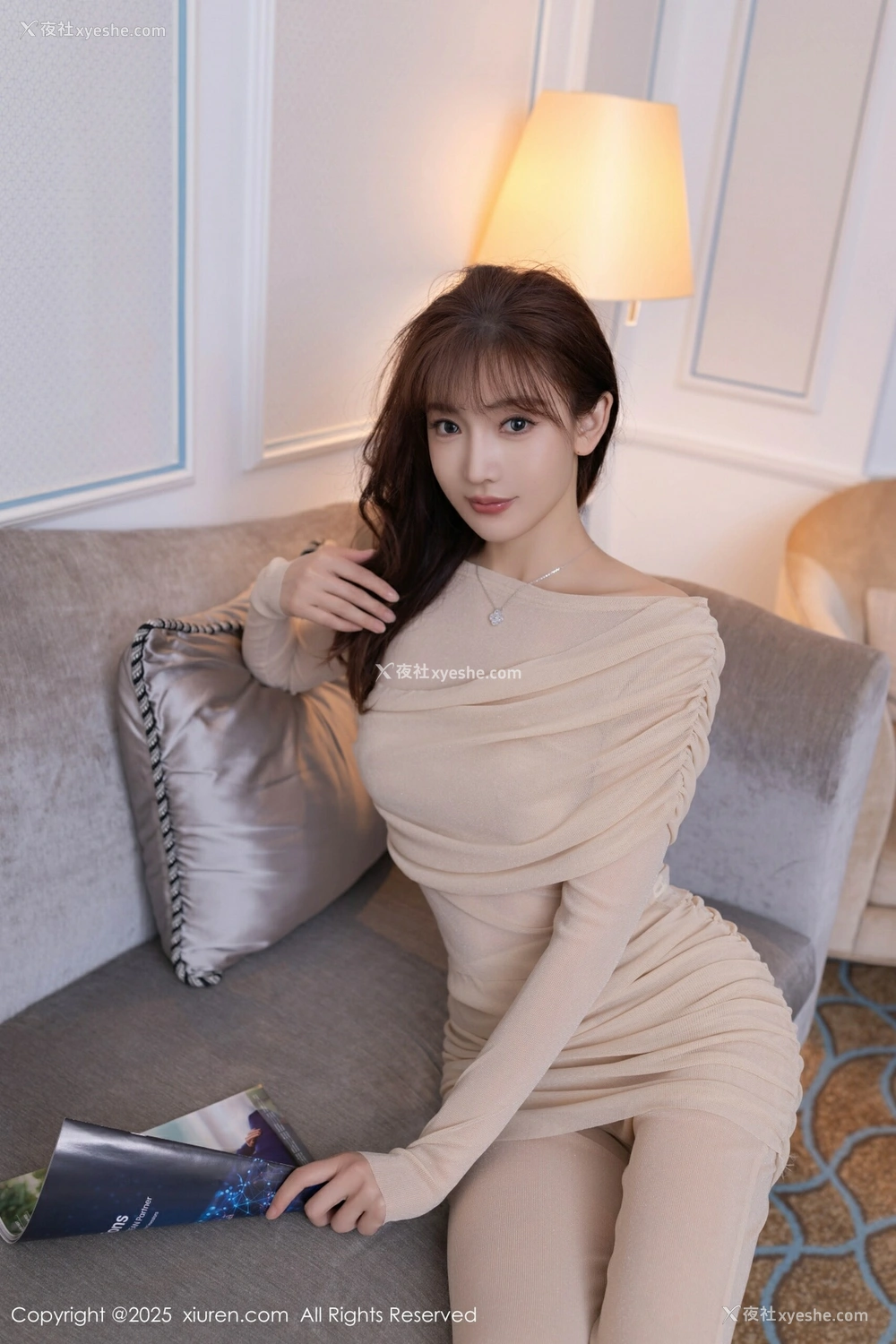 1P - [XiuRen秀人网] No.10436 陆萱萱 [81P]