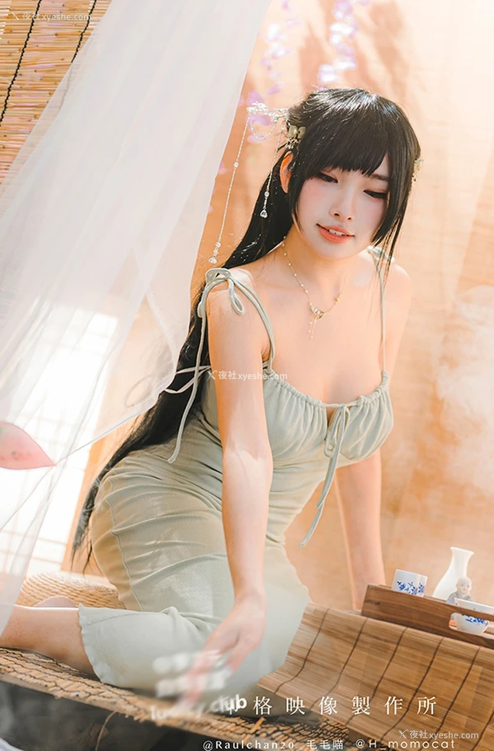 1P - 甜美福利姬慕慕Momo 嫩绿吊带裙无圣光美图