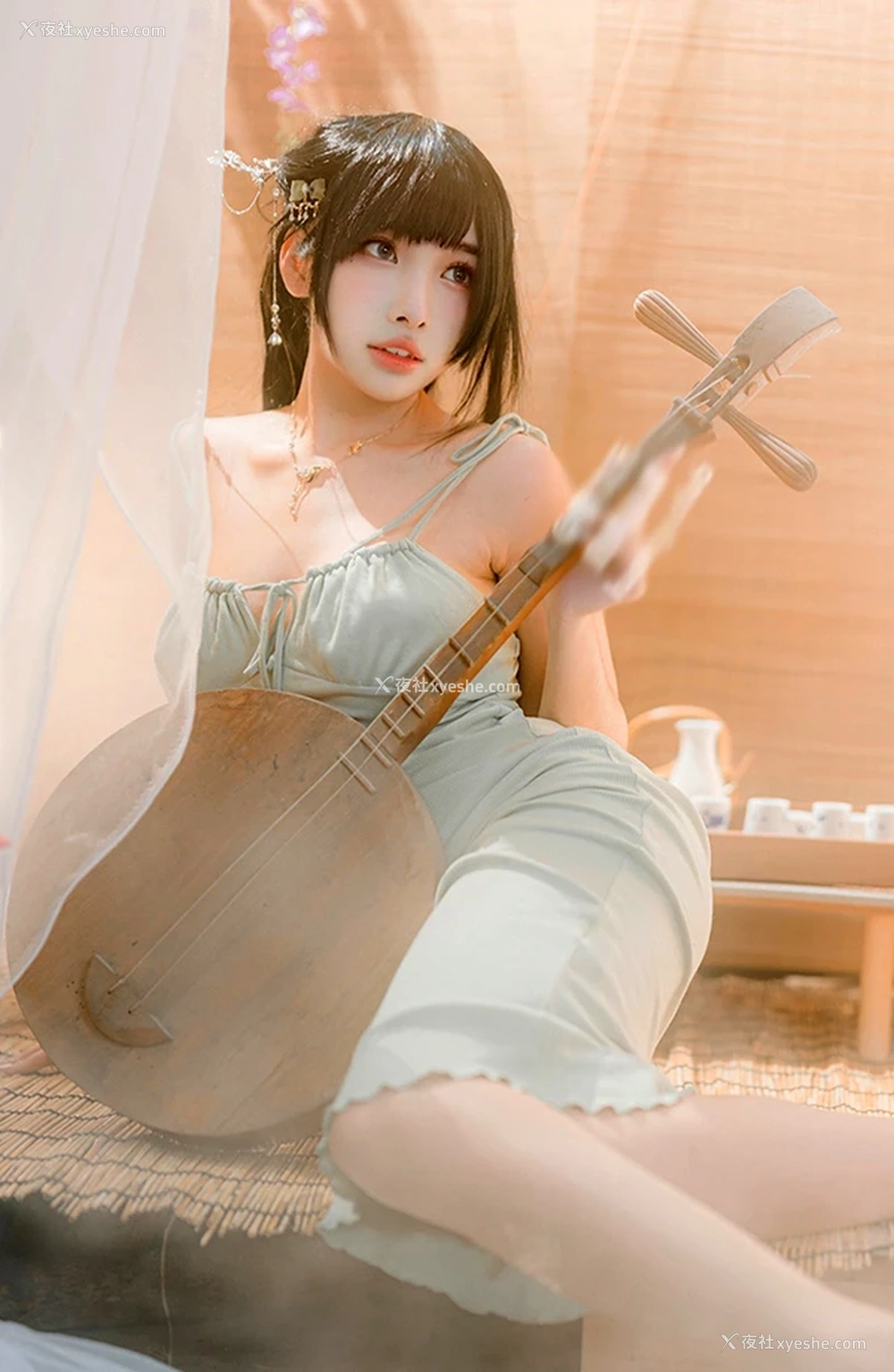 1P - 甜美福利姬慕慕Momo 嫩绿吊带裙无圣光美图