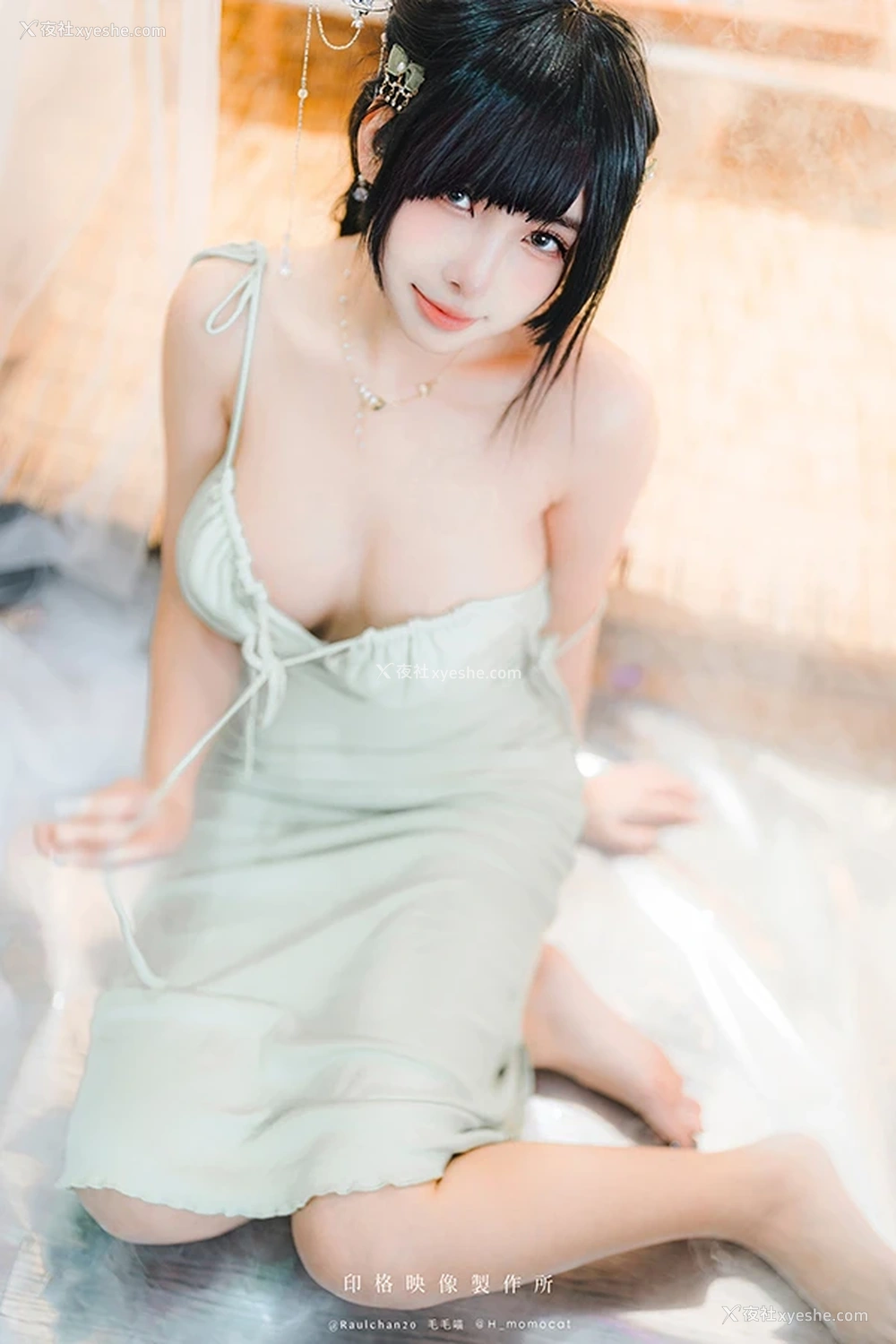 1P - 甜美福利姬慕慕Momo 嫩绿吊带裙无圣光美图