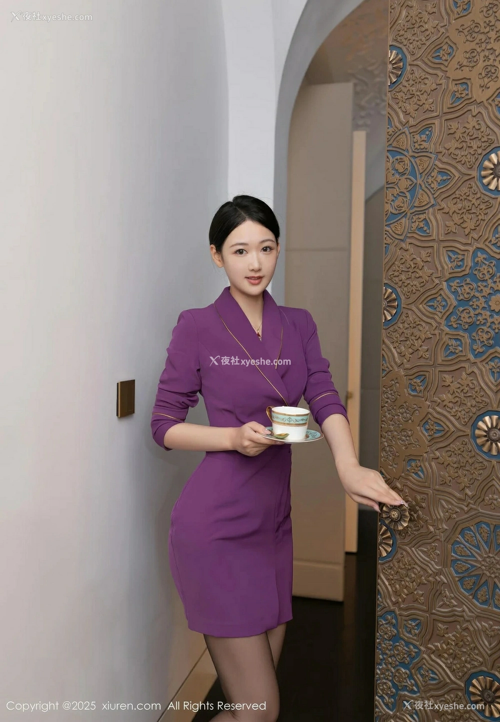 1P - [XiuRen秀人网] No.10451 唐安琪 [82P]