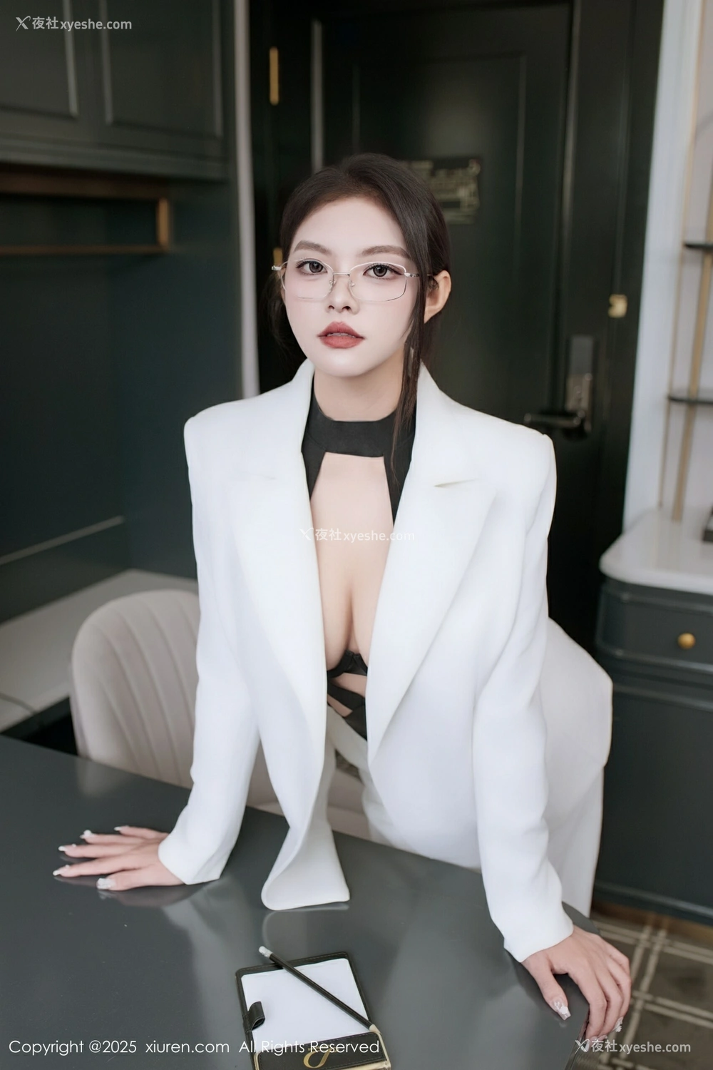1P - [XiuRen秀人网] No.10464 冬安 [95P]