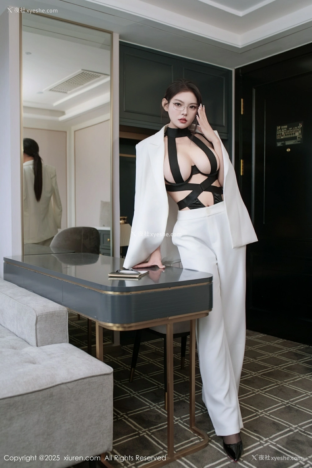 1P - [XiuRen秀人网] No.10464 冬安 [95P]