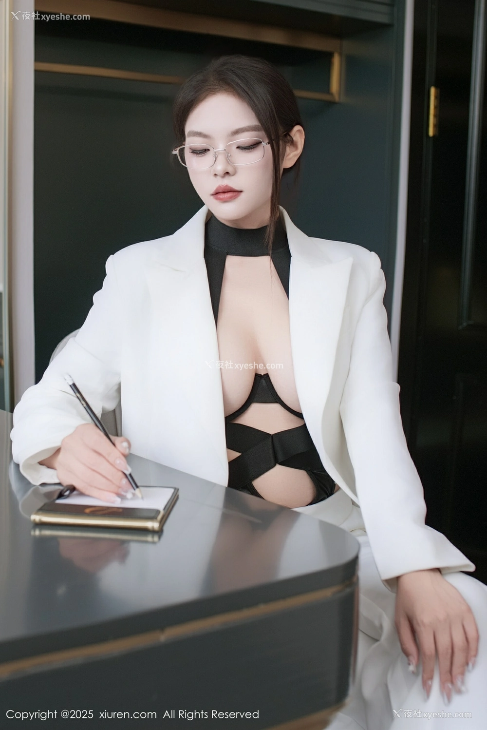 1P - [XiuRen秀人网] No.10464 冬安 [95P]