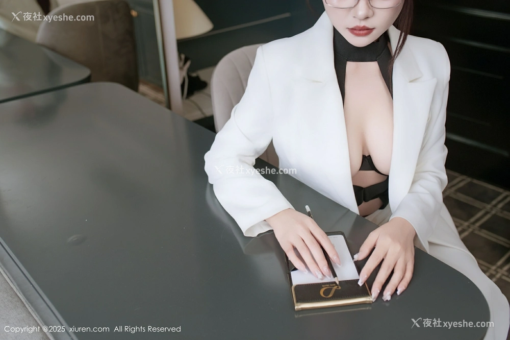 1P - [XiuRen秀人网] No.10464 冬安 [95P]