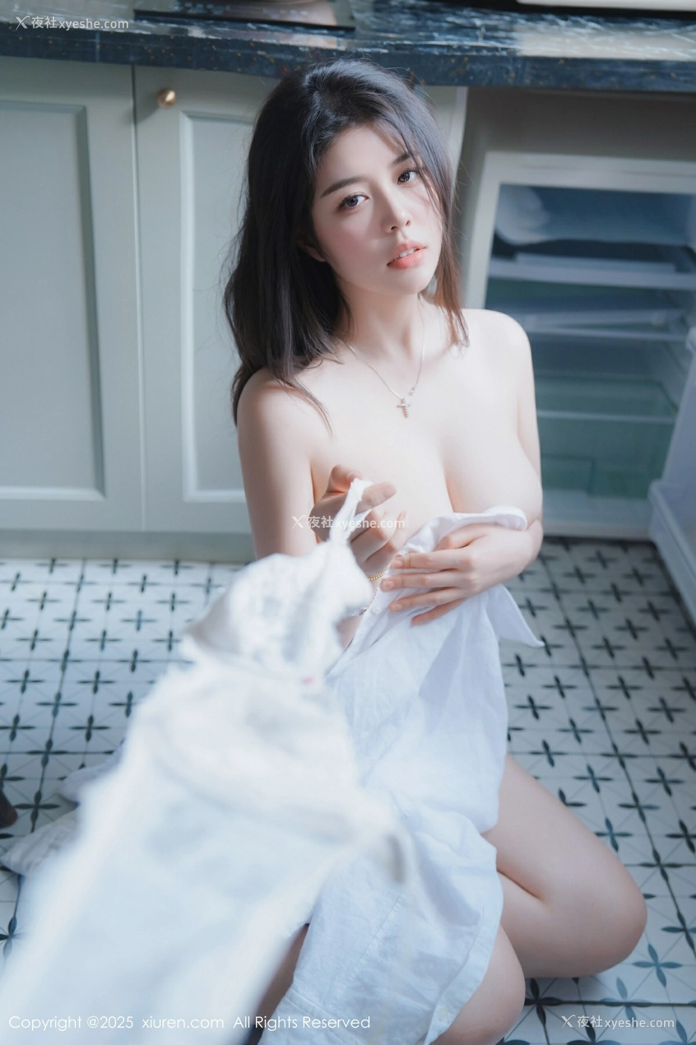 1P - [XiuRen秀人网] No.10455 林若凡F [51P]