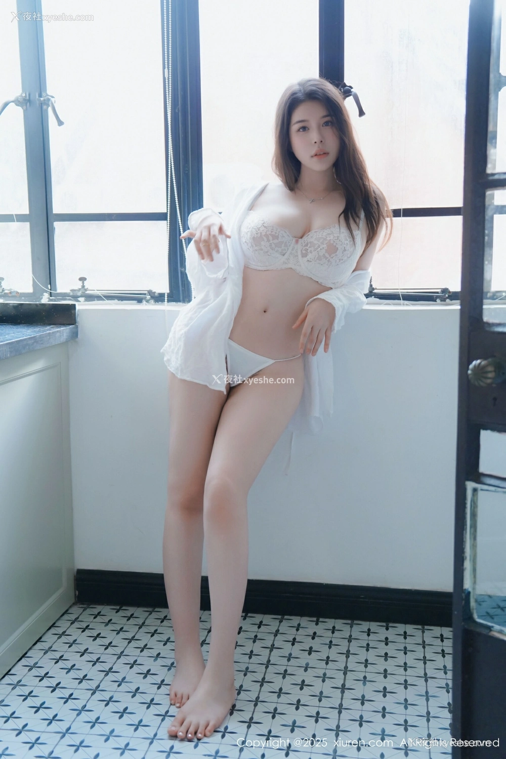 1P - [XiuRen秀人网] No.10455 林若凡F [51P]