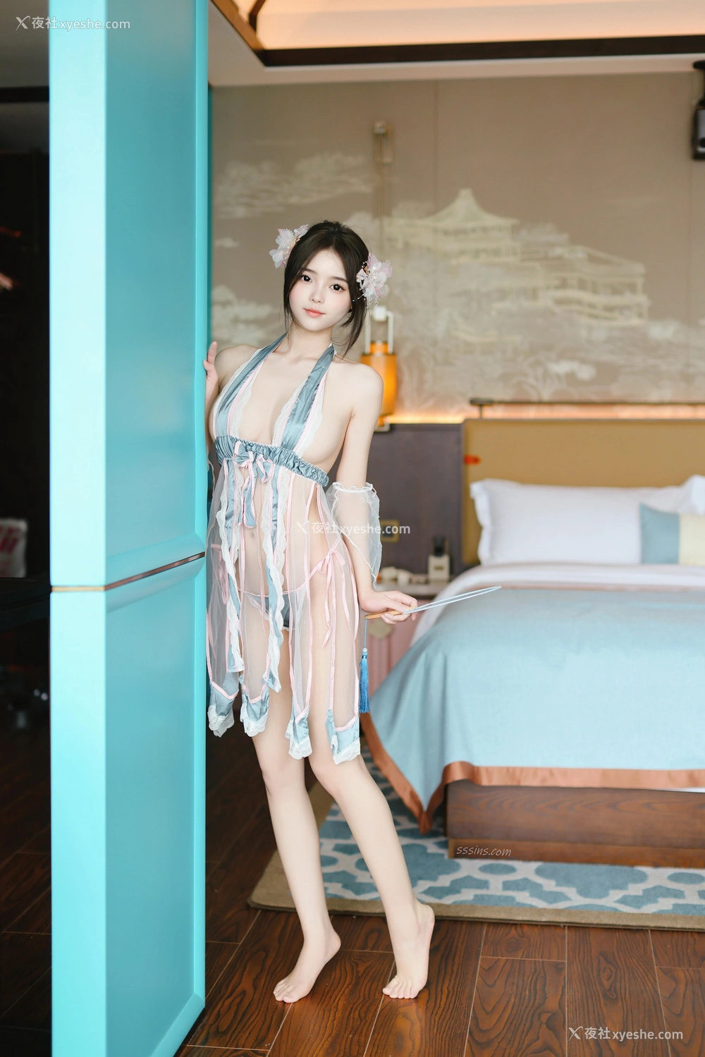 1P - 秀人网 新晋美模 苏软软 – 超清无水印完整版《古装小萝莉》 [123P]