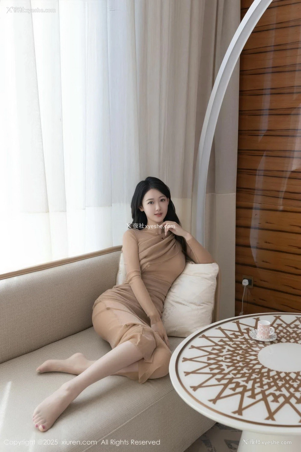 1P - [XiuRen秀人网] No.10486 唐安琪 [82P]