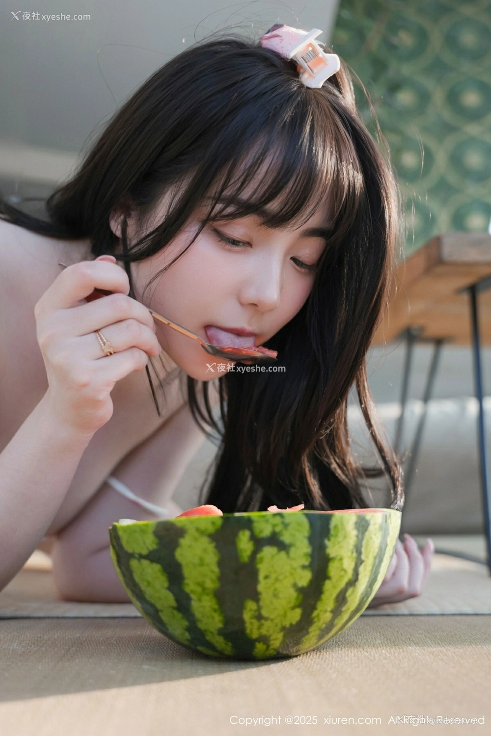 1P - [XiuRen秀人网] No.10483 软情 [89P]
