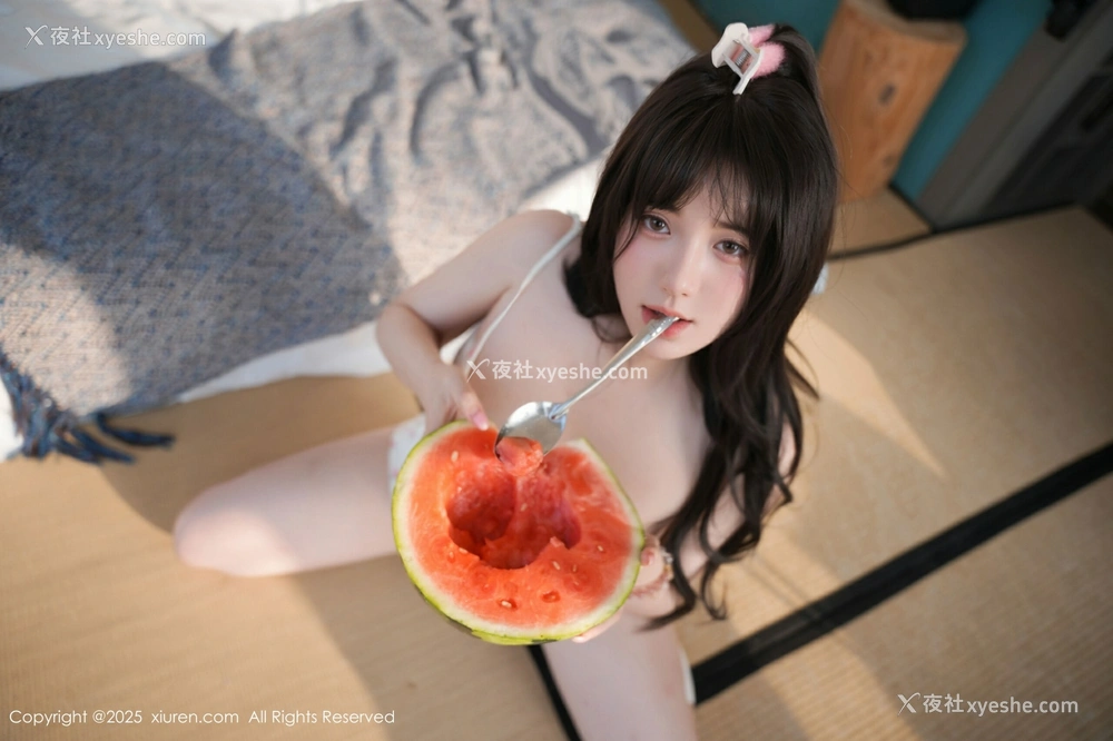 1P - [XiuRen秀人网] No.10483 软情 [89P]