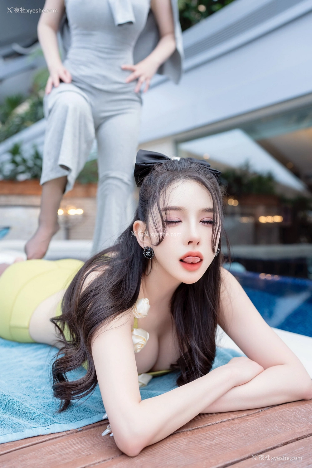 1P - 秀人网 豪乳模特 李丽莎 & 白茹雪abby – 内购无水印《运动套装丰乳肥臀惹火对决》 [94P]