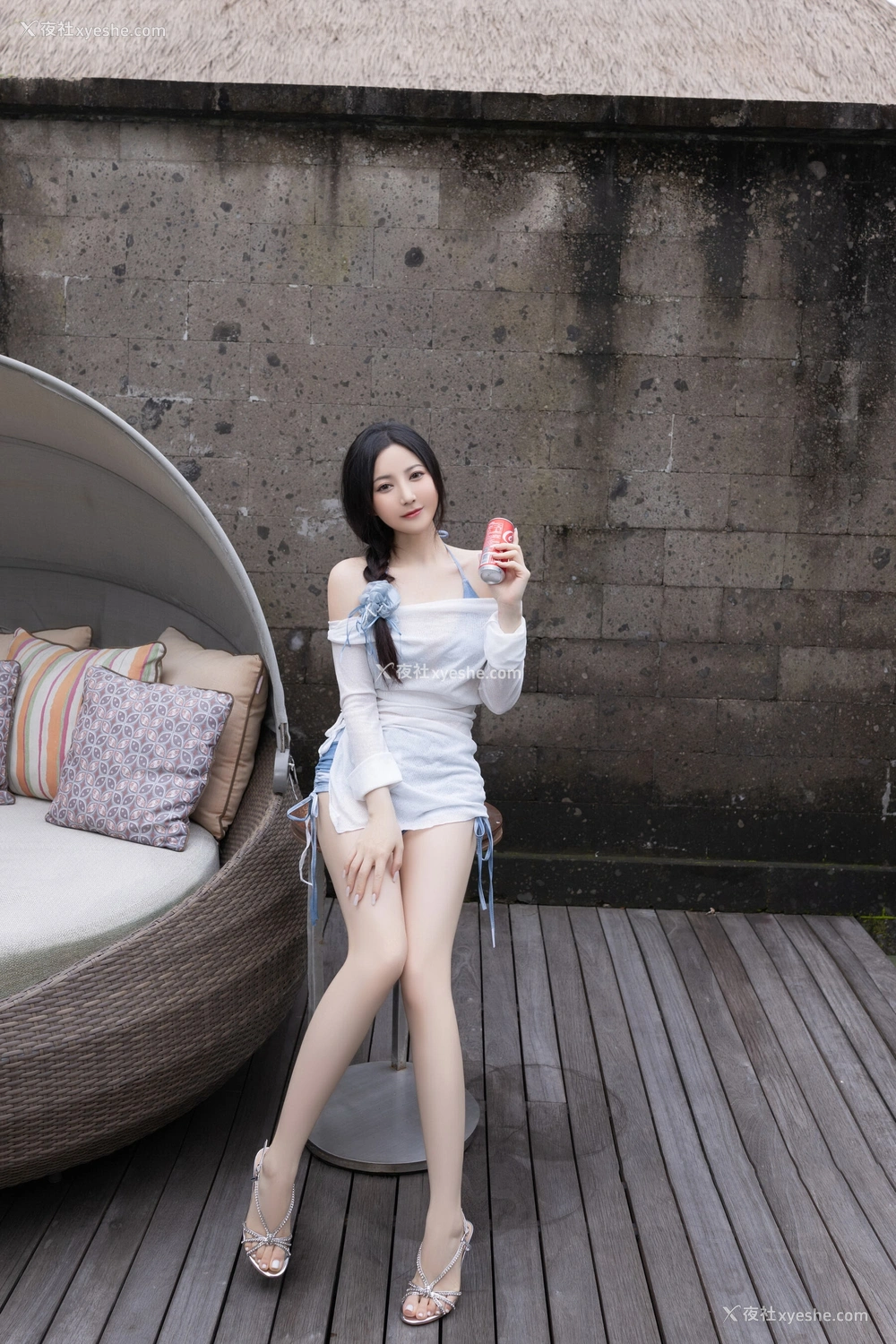 1P - 秀人网 美女名模 鱼子酱Fish – 内购无水印《印度尼西亚旅拍-蓝色比基尼》 [123P]