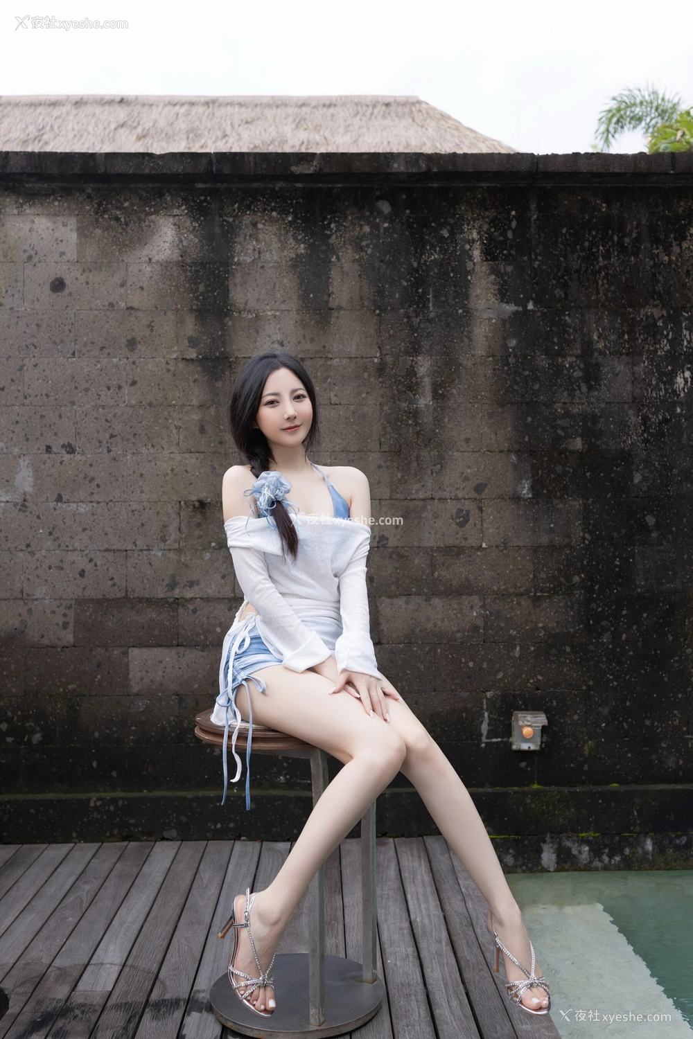 1P - 秀人网 美女名模 鱼子酱Fish – 内购无水印《印度尼西亚旅拍-蓝色比基尼》 [123P]