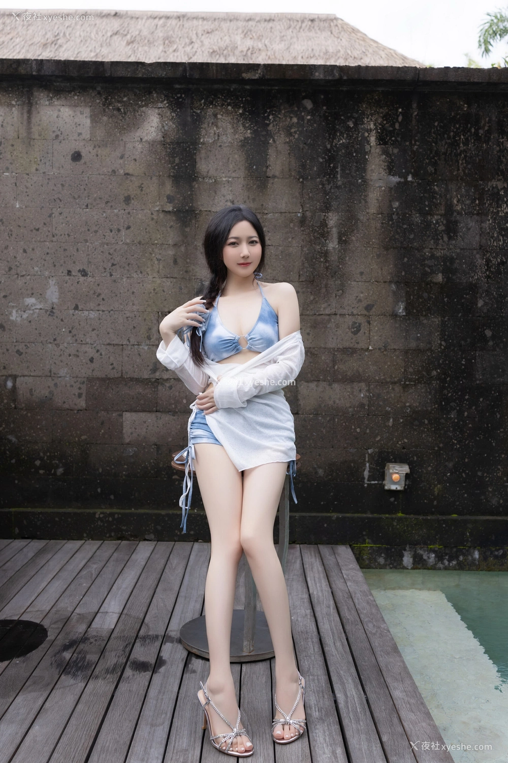 1P - 秀人网 美女名模 鱼子酱Fish – 内购无水印《印度尼西亚旅拍-蓝色比基尼》 [123P]