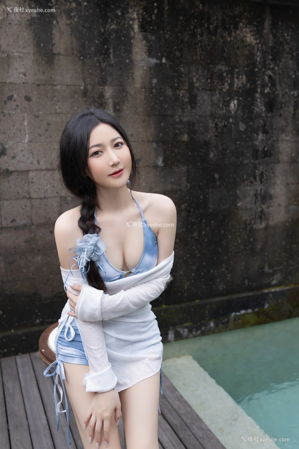 1P - 秀人网 美女名模 鱼子酱Fish – 内购无水印《印度尼西亚旅拍-蓝色比基尼》 [123P]