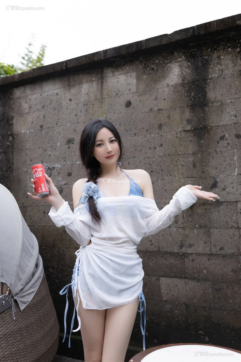 1P - 秀人网 美女名模 鱼子酱Fish – 内购无水印《印度尼西亚旅拍-蓝色比基尼》 [123P]