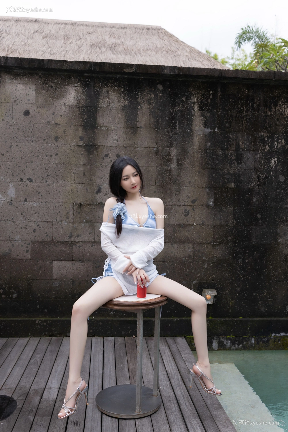 1P - 秀人网 美女名模 鱼子酱Fish – 内购无水印《印度尼西亚旅拍-蓝色比基尼》 [123P]