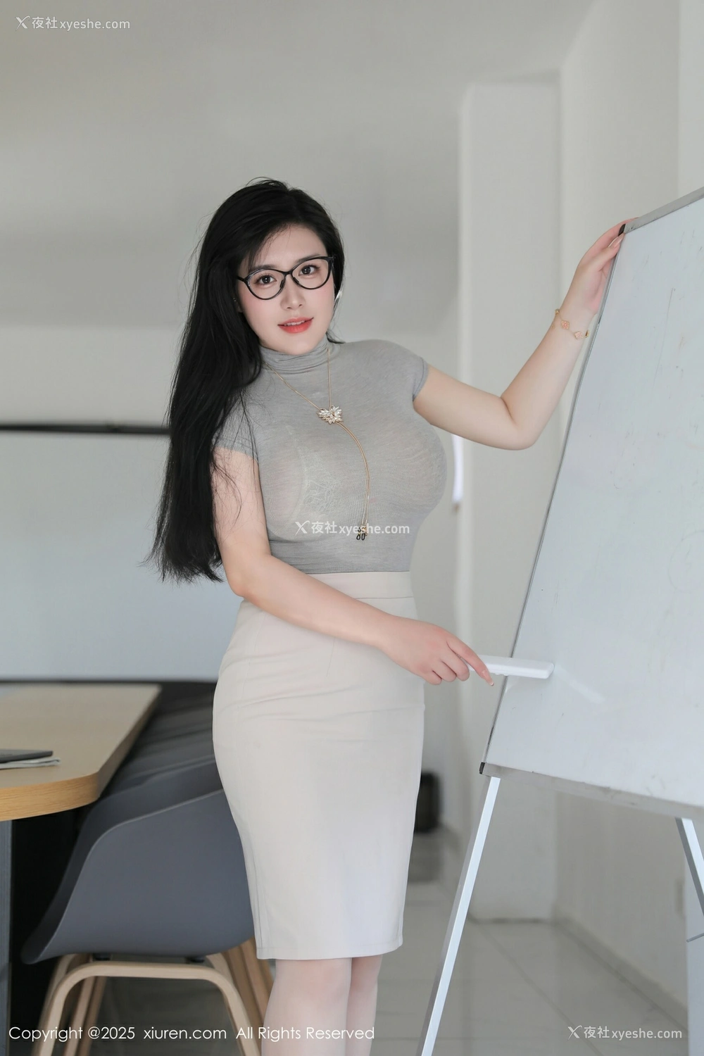 1P - [XiuRen秀人网] No.10488 王婉悠Queen [81P]