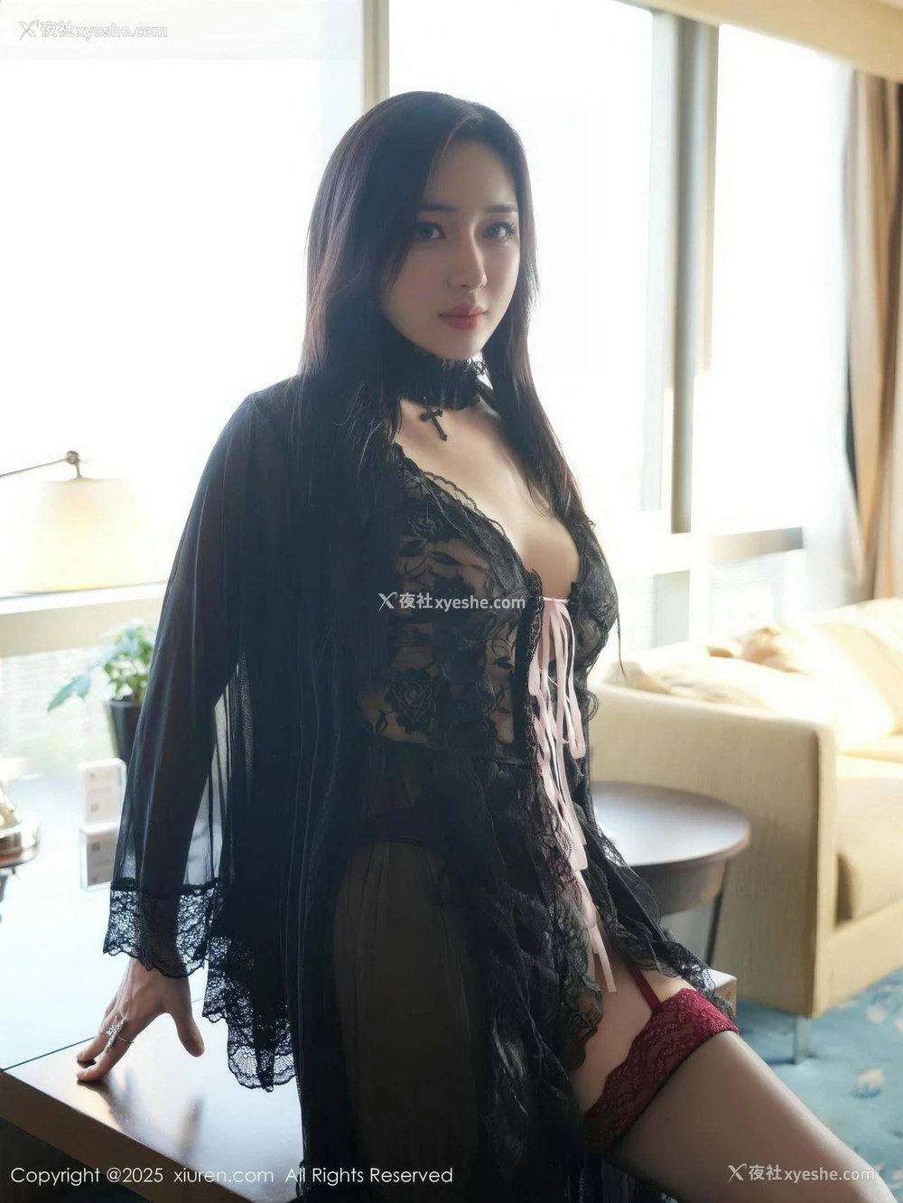 1P - [XiuRen秀人网] No.10490 苏一诺 [81P]