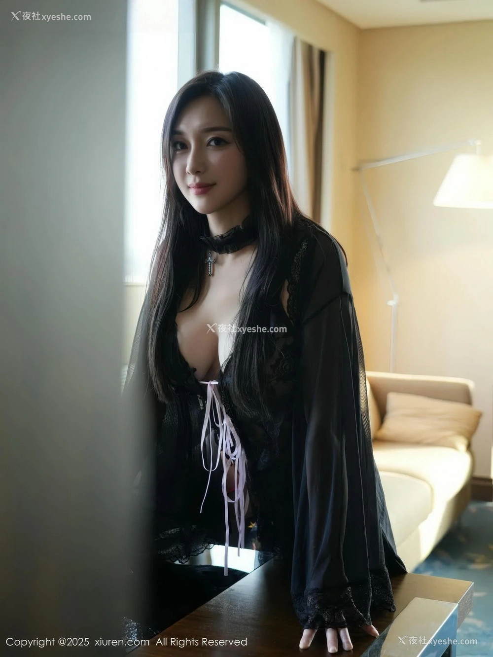 1P - [XiuRen秀人网] No.10490 苏一诺 [81P]