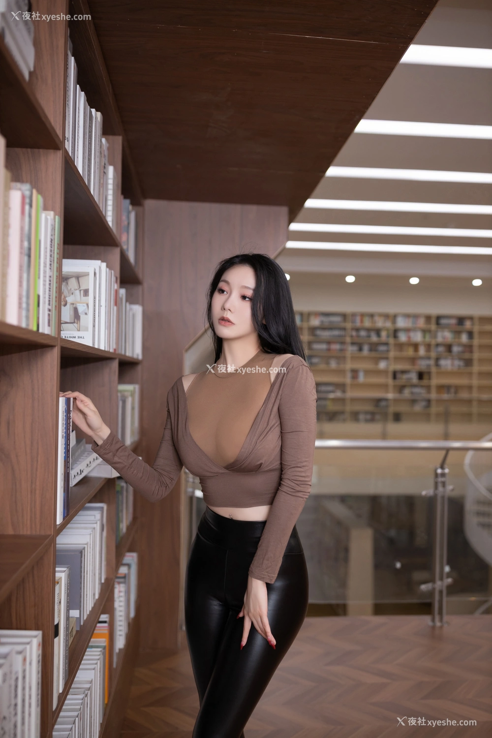 1P - 秀人网 美女名模 安然anran – 超清无水印《娇颜如玉》 [93P]