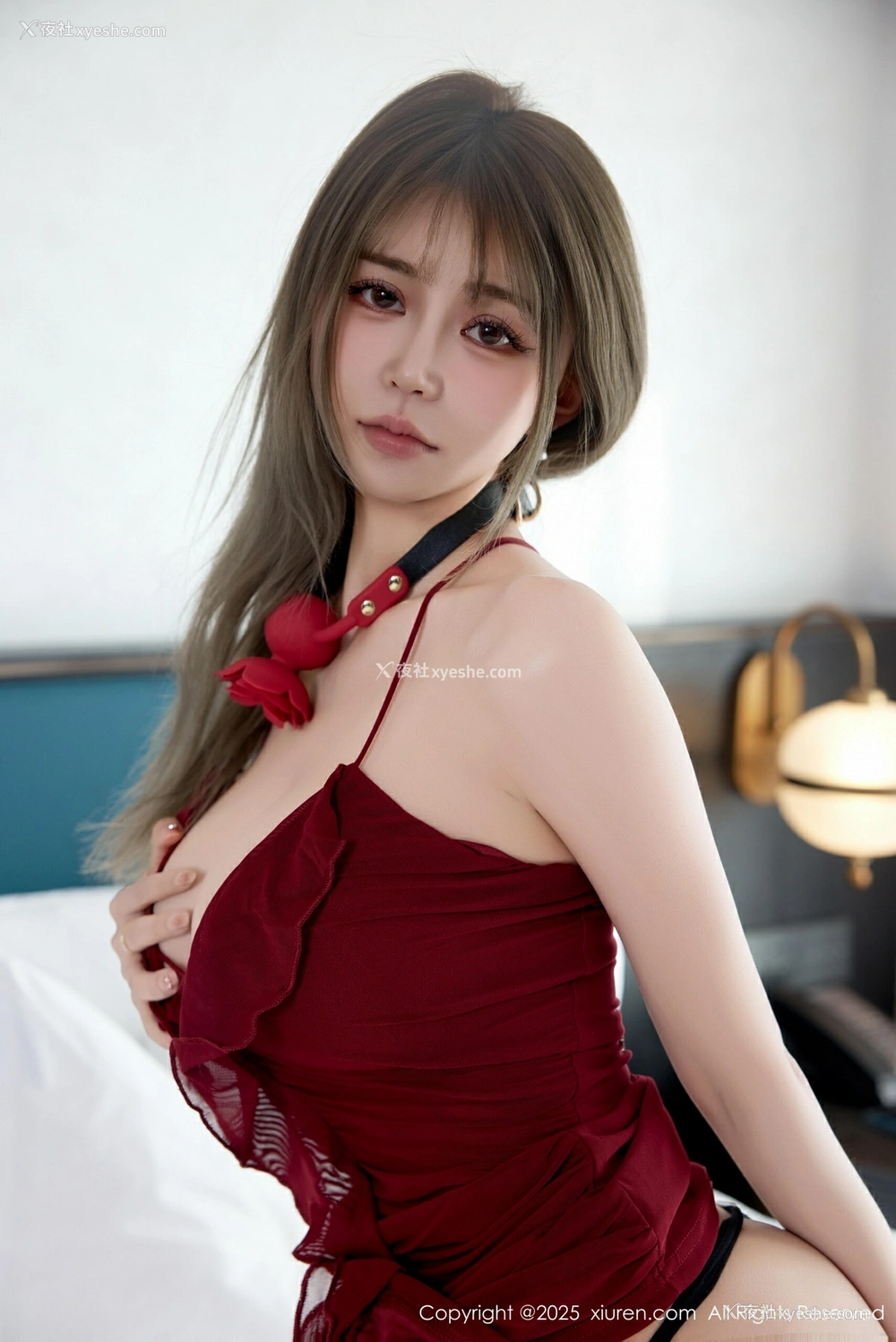 1P - [XiuRen秀人网] No.10466 Zoe柚柚 [71P]
