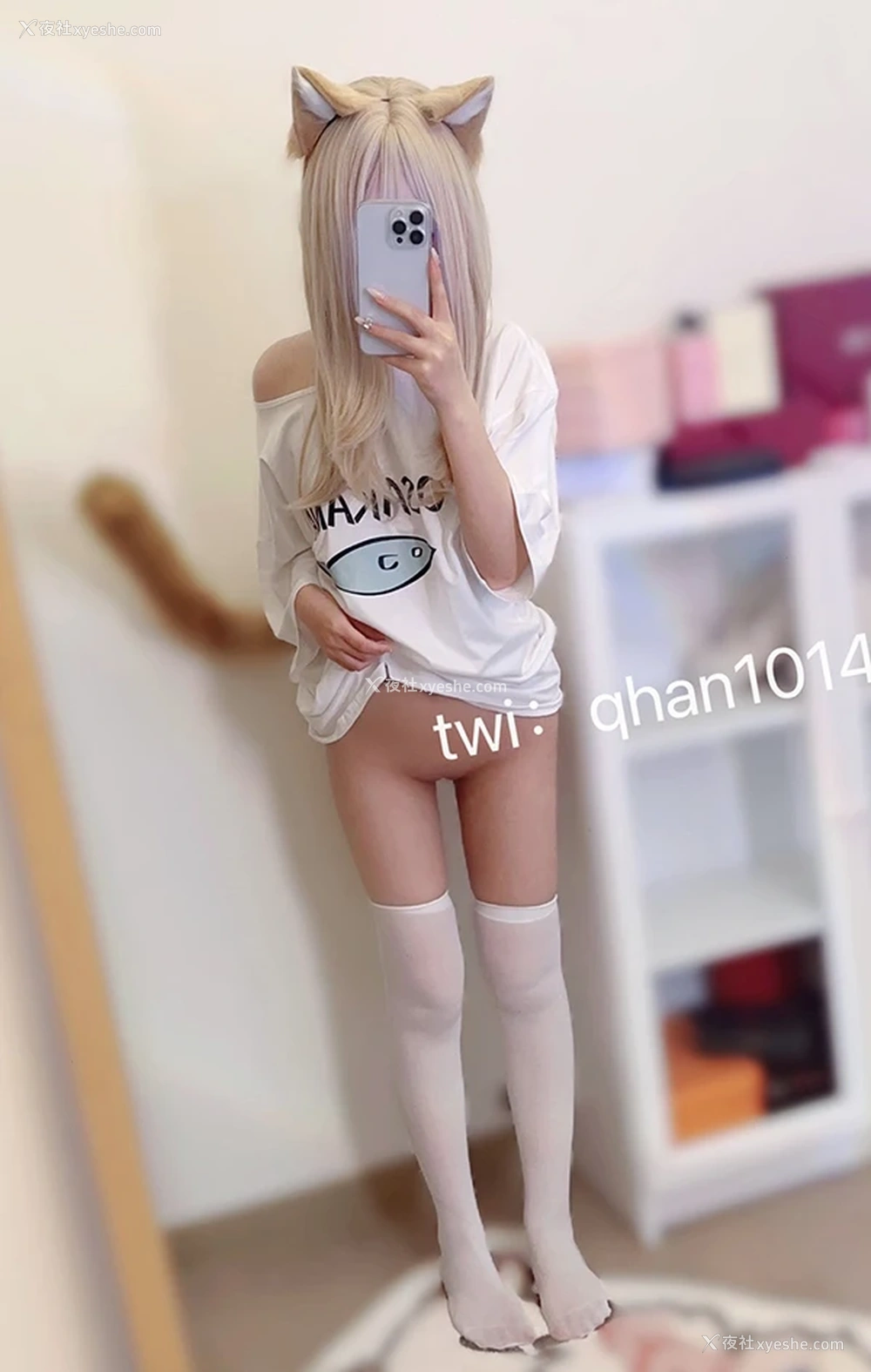 1P - 推特小美女小涵酱私拍粉嫩尺度人体图集
