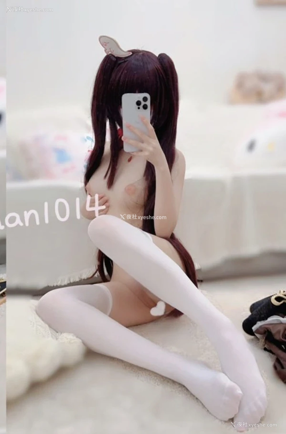 1P - 推特小美女小涵酱私拍粉嫩尺度人体图集