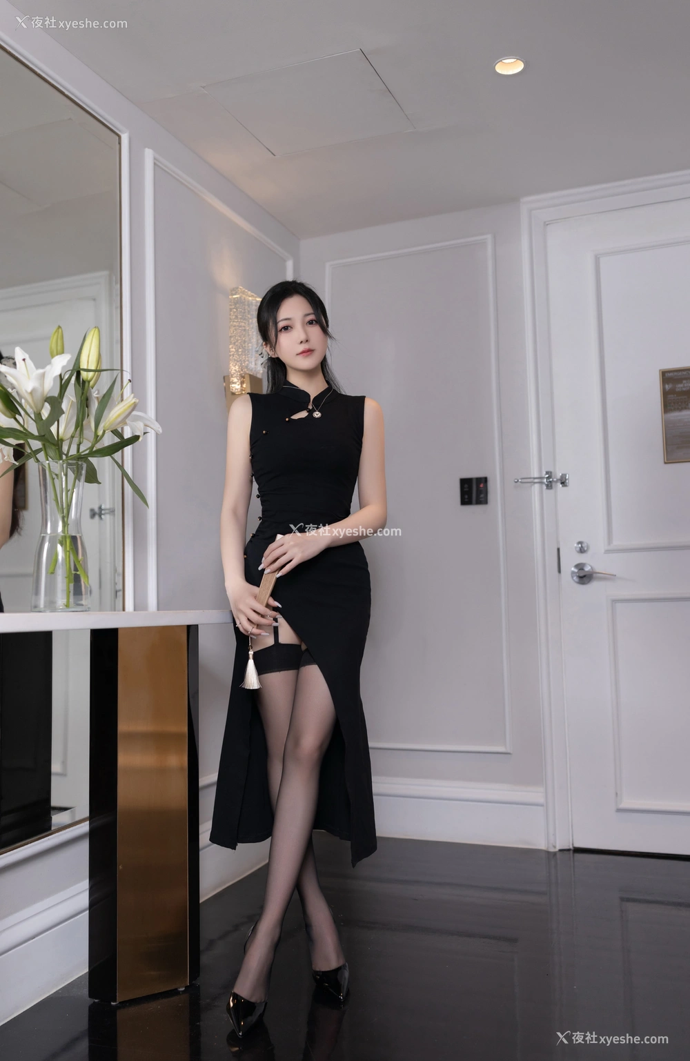 1P - 秀人网 美女名模 鱼子酱Fish – 高清无水印版《水仙花故事》 [123P]