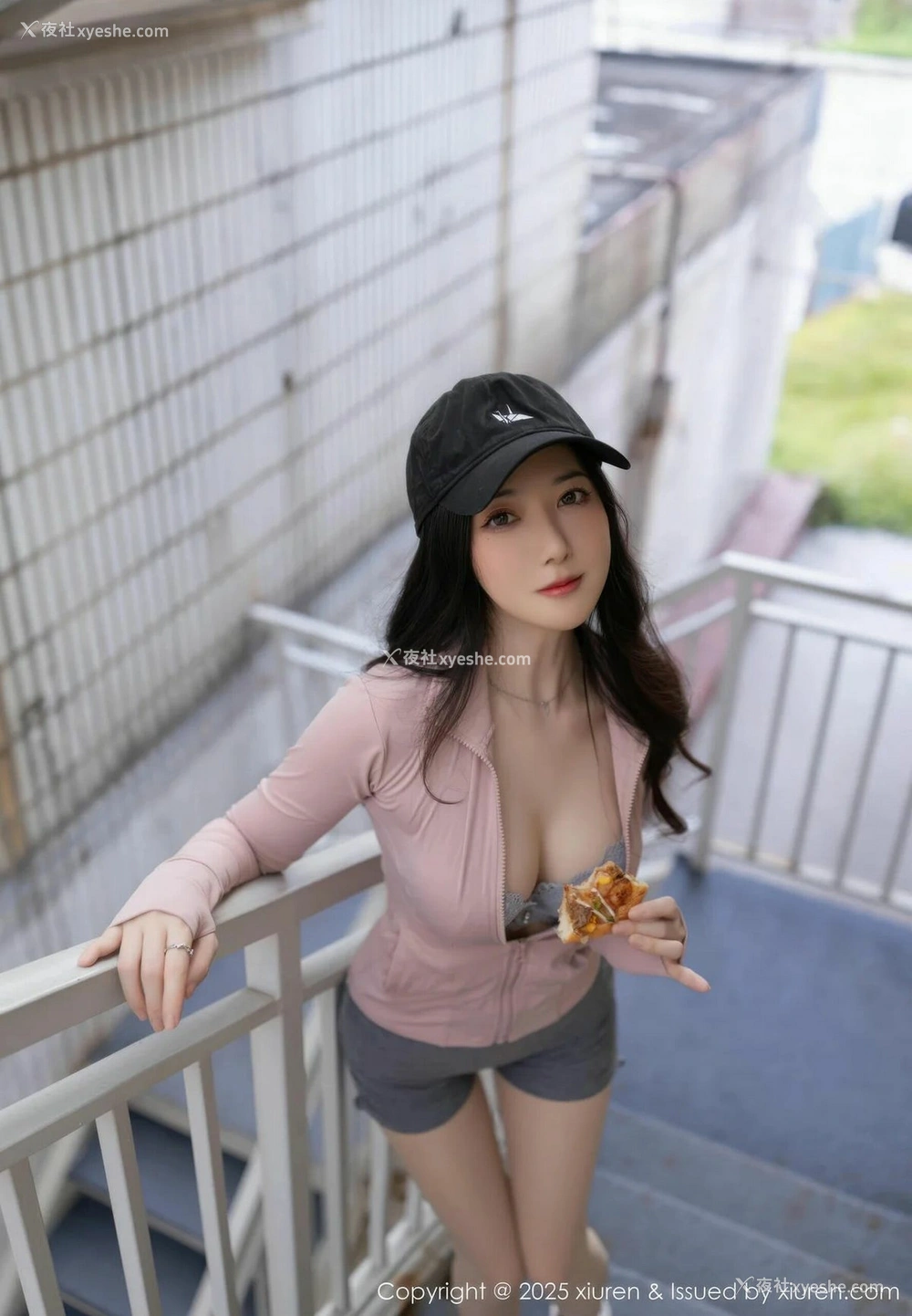 1P - [XiuRen秀人网] No.10542 鱼子酱Fish [81P]
