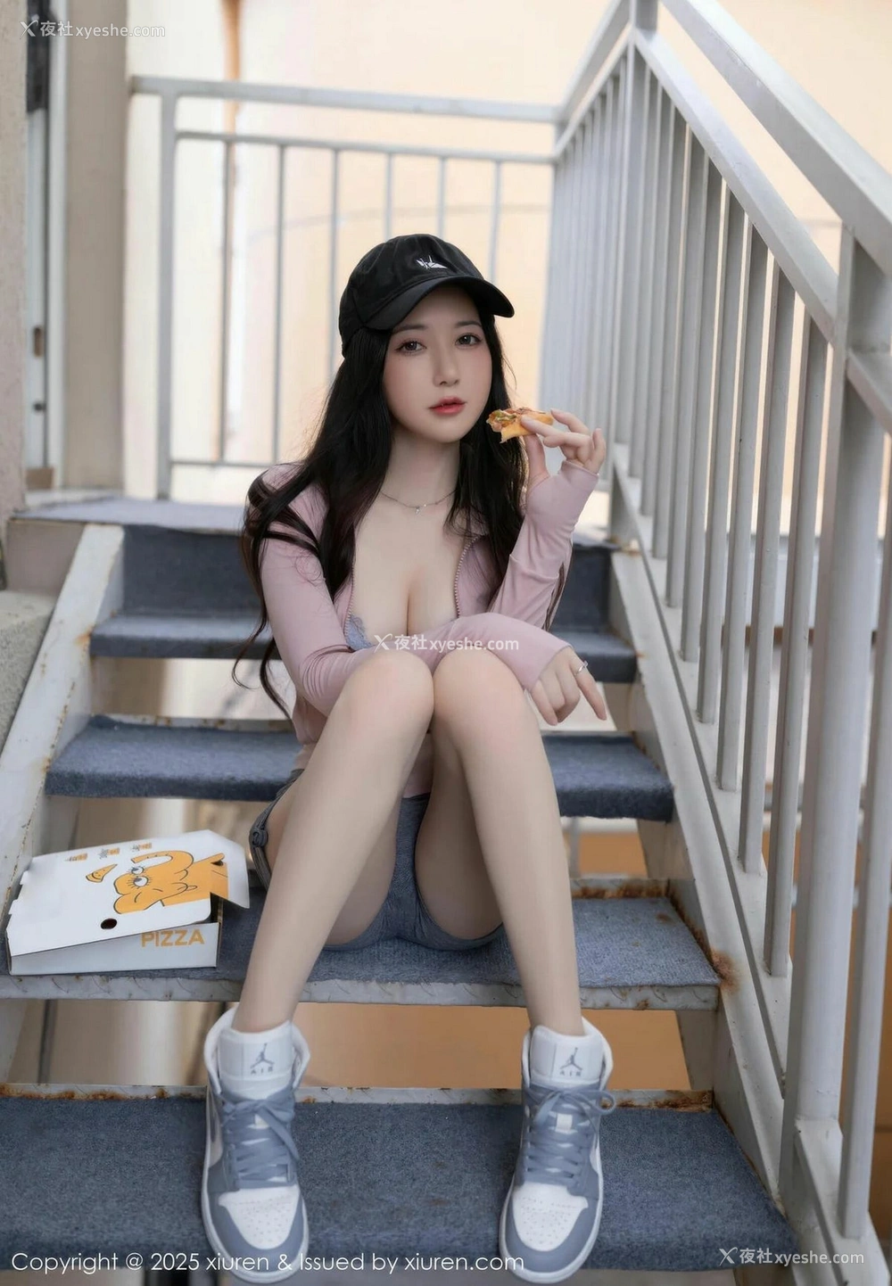 1P - [XiuRen秀人网] No.10542 鱼子酱Fish [81P]