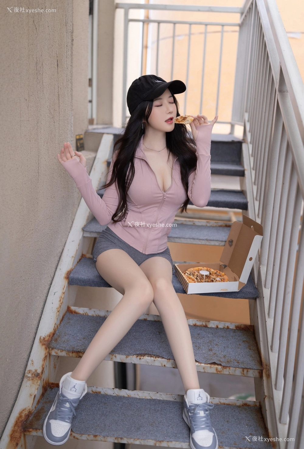 1P - 鱼子酱Fish – 内购 披萨pizza [121P]