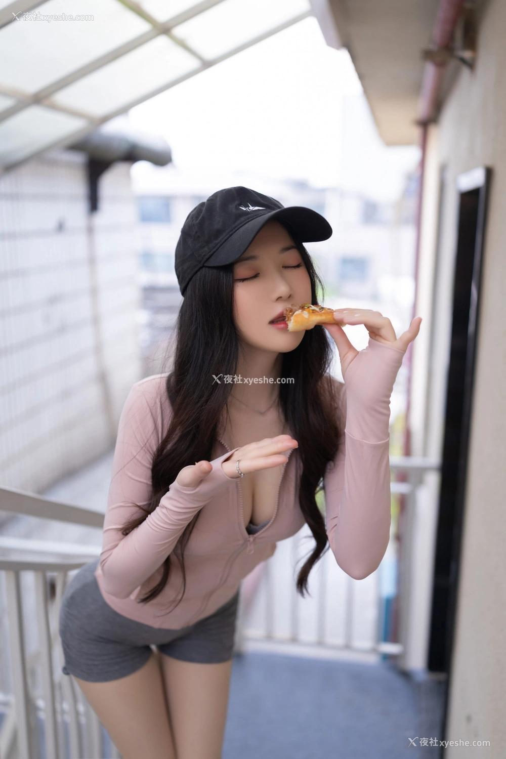 1P - 鱼子酱Fish – 内购 披萨pizza [121P]