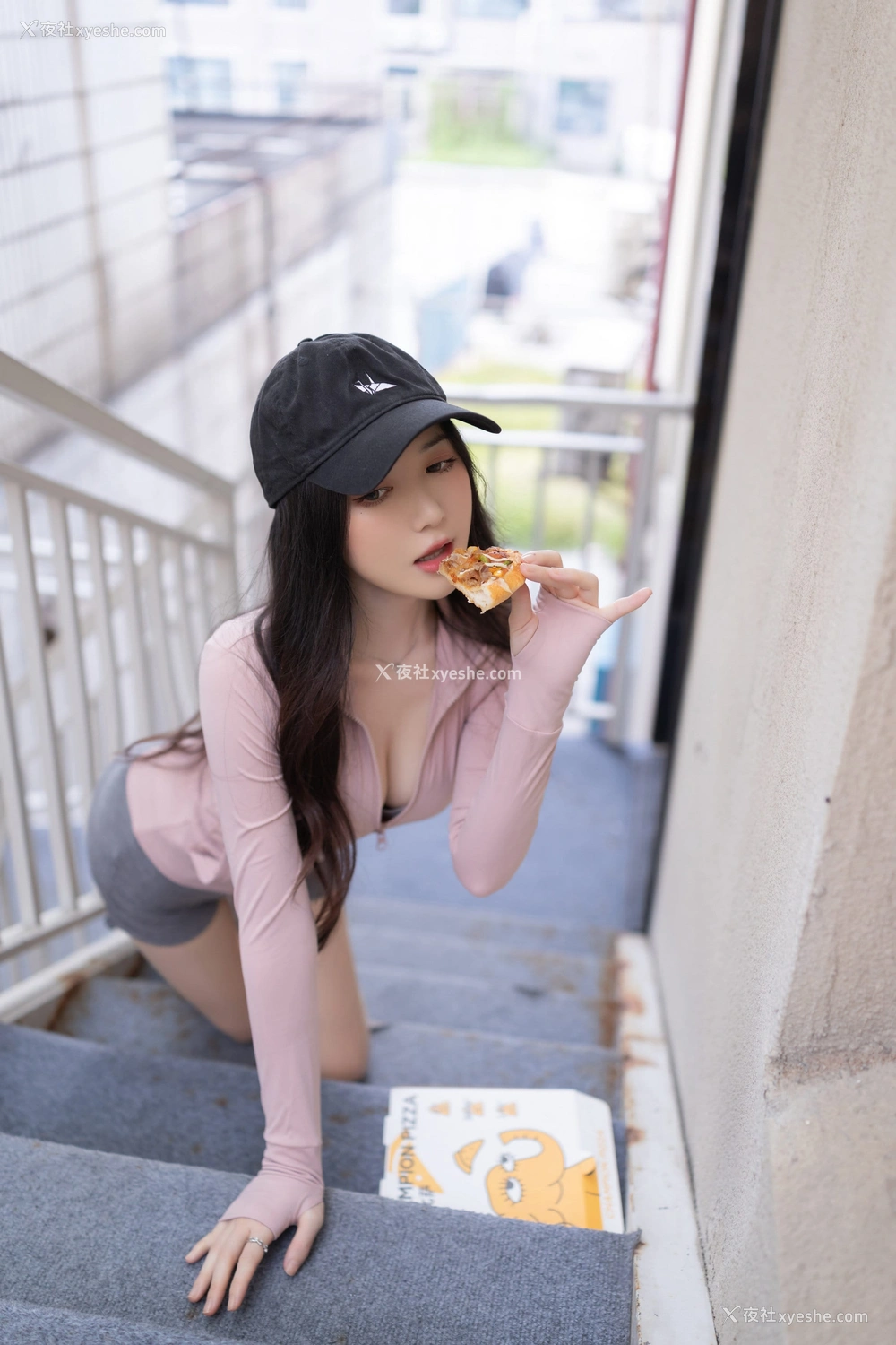1P - 鱼子酱Fish – 内购 披萨pizza [121P]