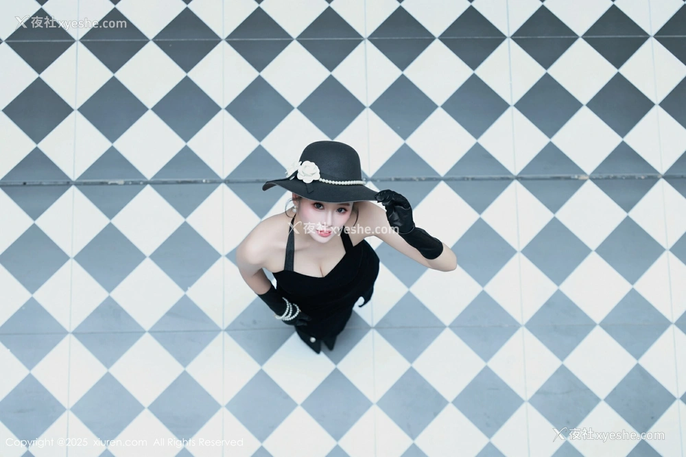 1P - [XiuRen秀人网] No.10509 南乔 [90P]