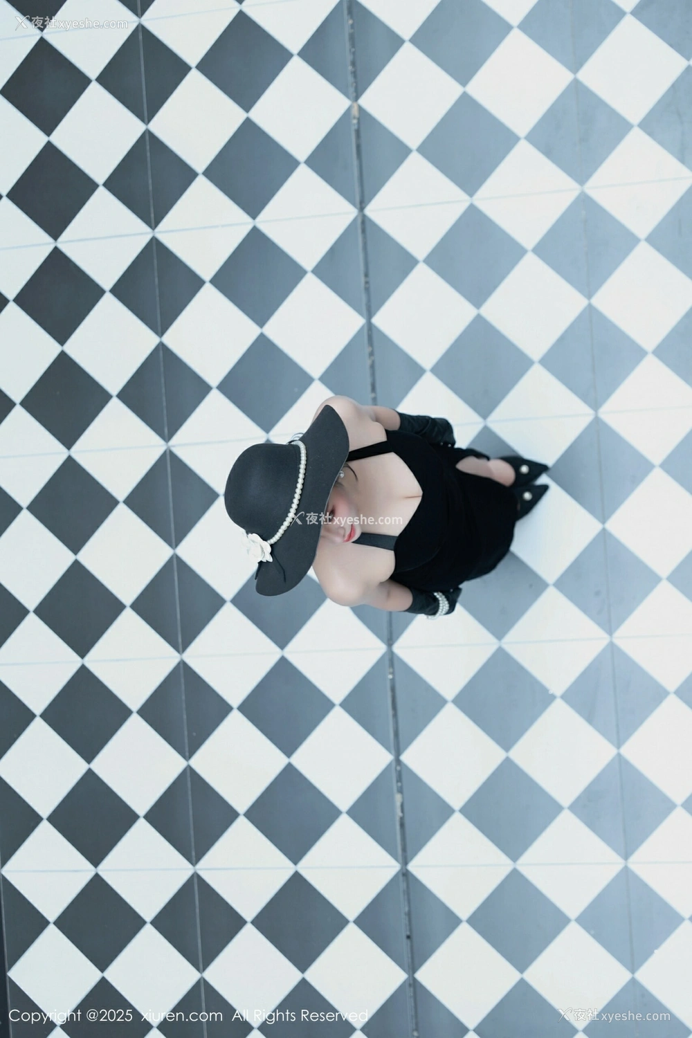 1P - [XiuRen秀人网] No.10509 南乔 [90P]