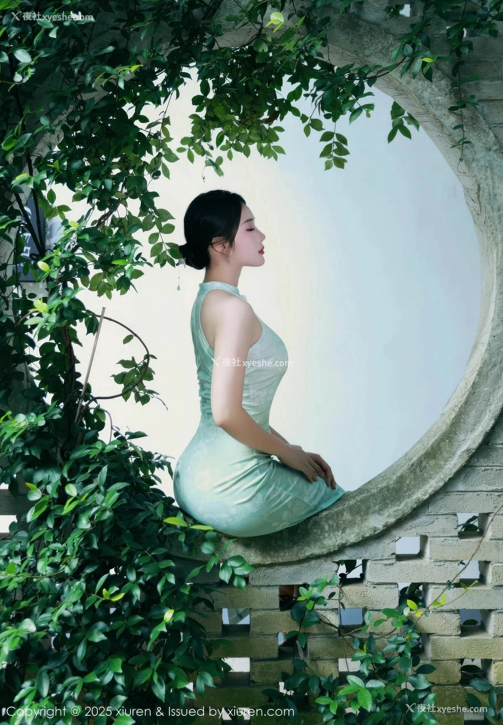 1P - [XiuRen秀人网] No.10538 南乔 [89P]