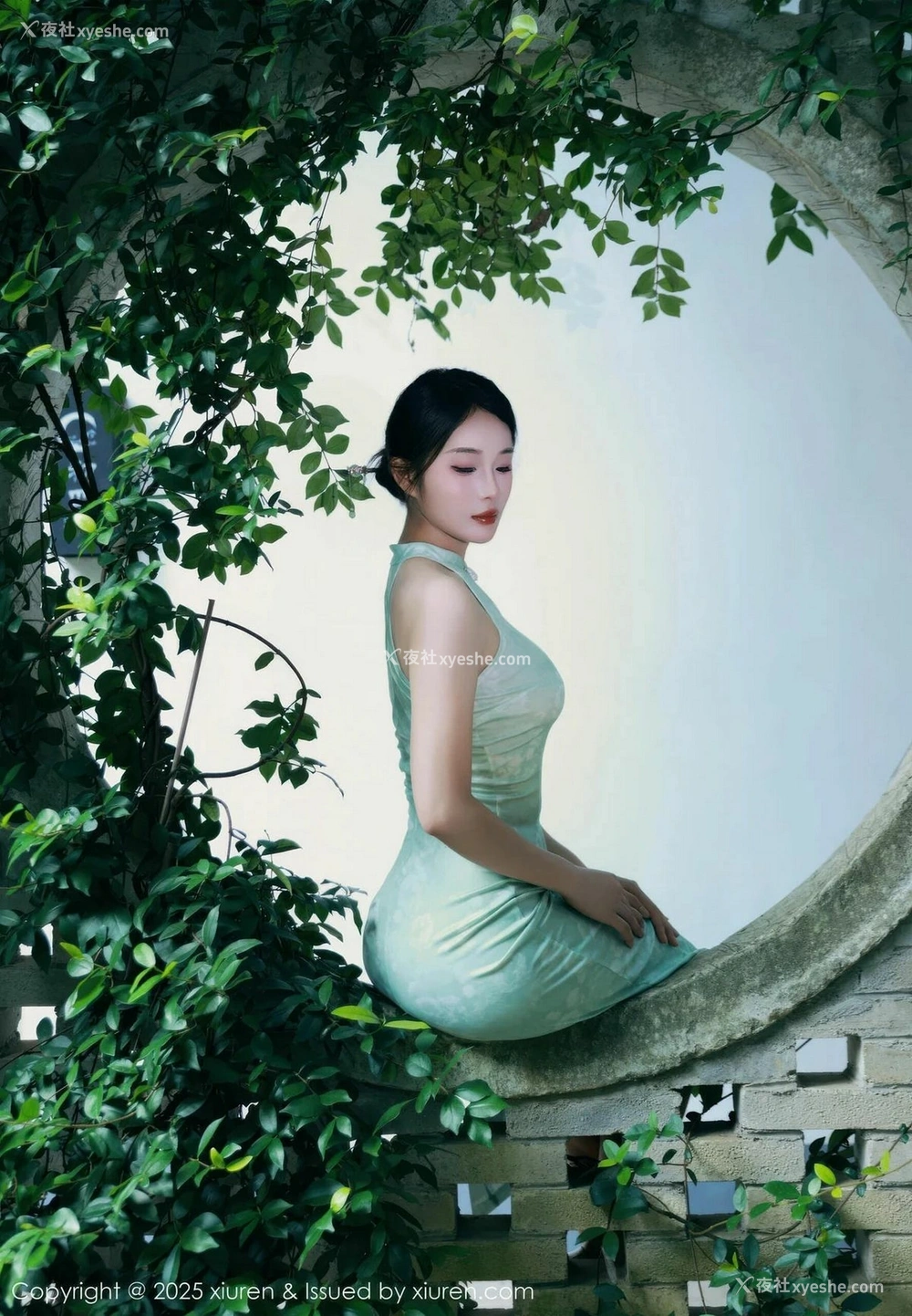 1P - [XiuRen秀人网] No.10538 南乔 [89P]