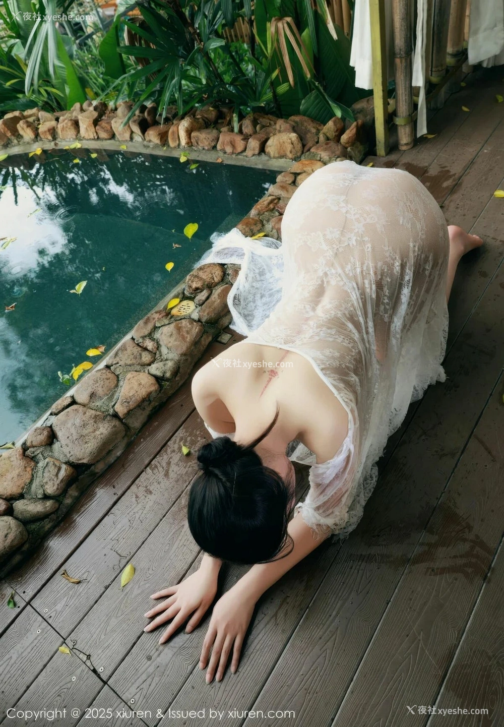 1P - [XiuRen秀人网] No.10538 南乔 [89P]