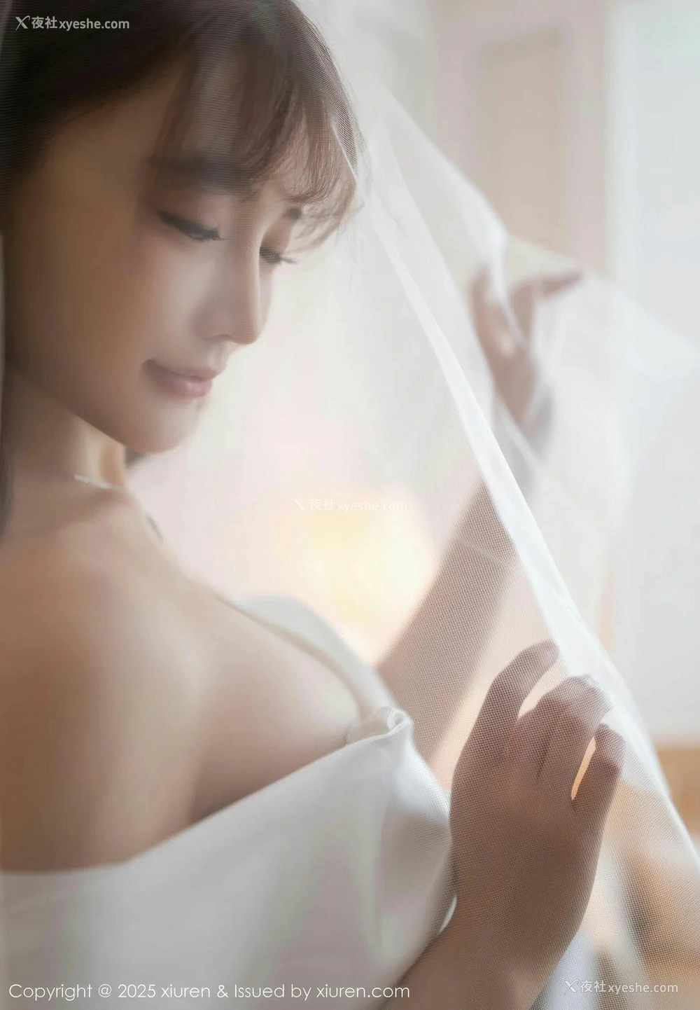 1P - [XiuRen秀人网] No.10535 陆萱萱 [81P]