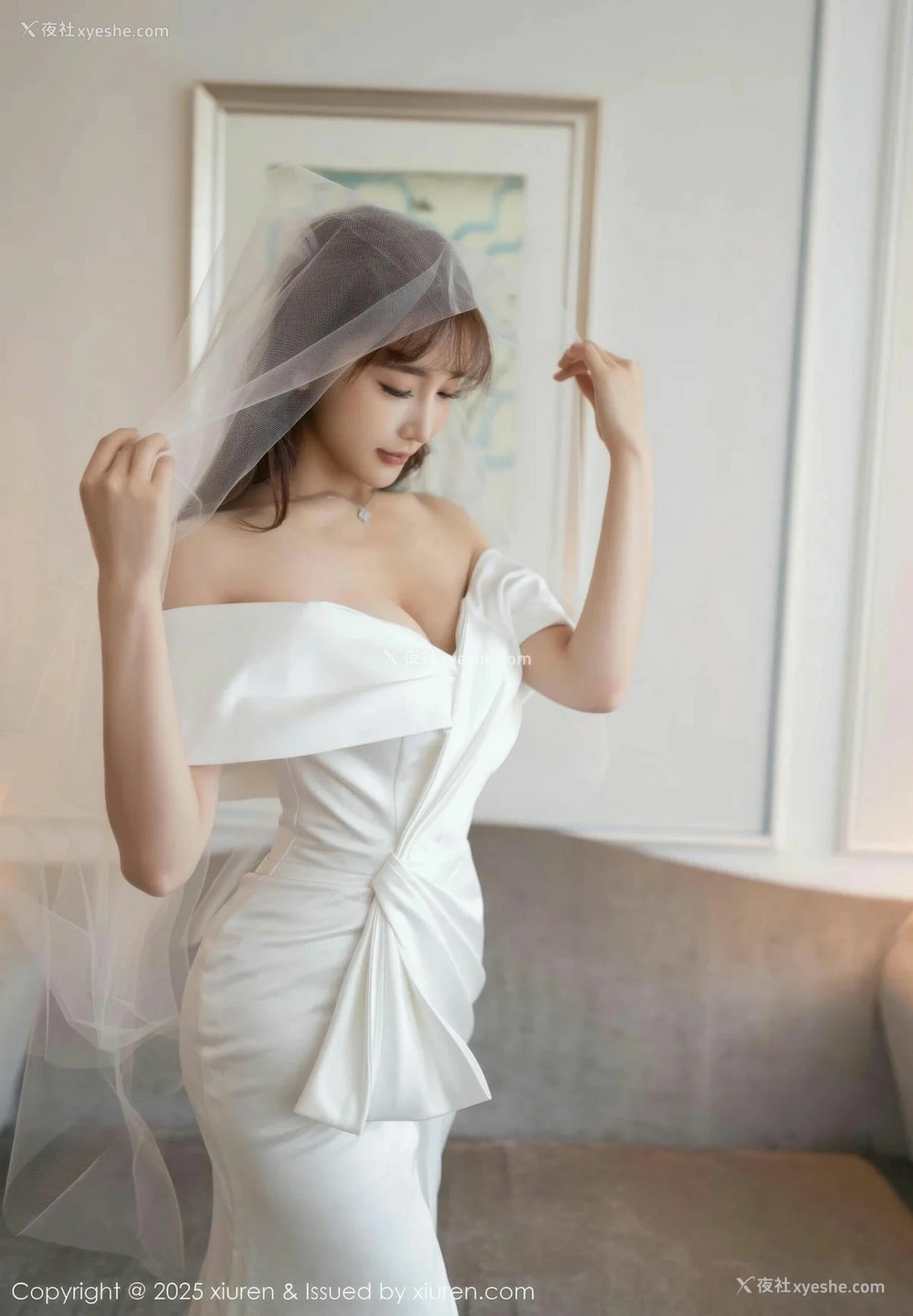 1P - [XiuRen秀人网] No.10535 陆萱萱 [81P]