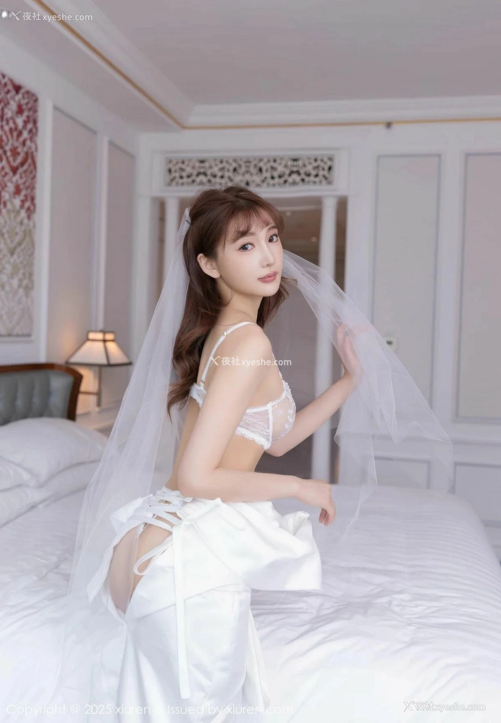 1P - [XiuRen秀人网] No.10535 陆萱萱 [81P]