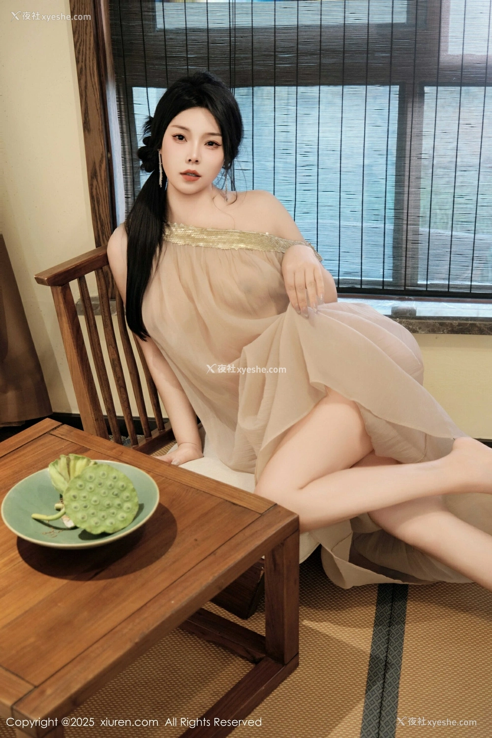 1P - [XiuRen秀人网] No.10500 麦田 [51P]