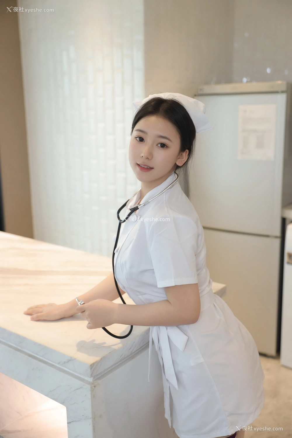 1P - 秀人网 新晋美模 林嘉馨 – 高清无水印完整版《白色护士制服》 [113P]