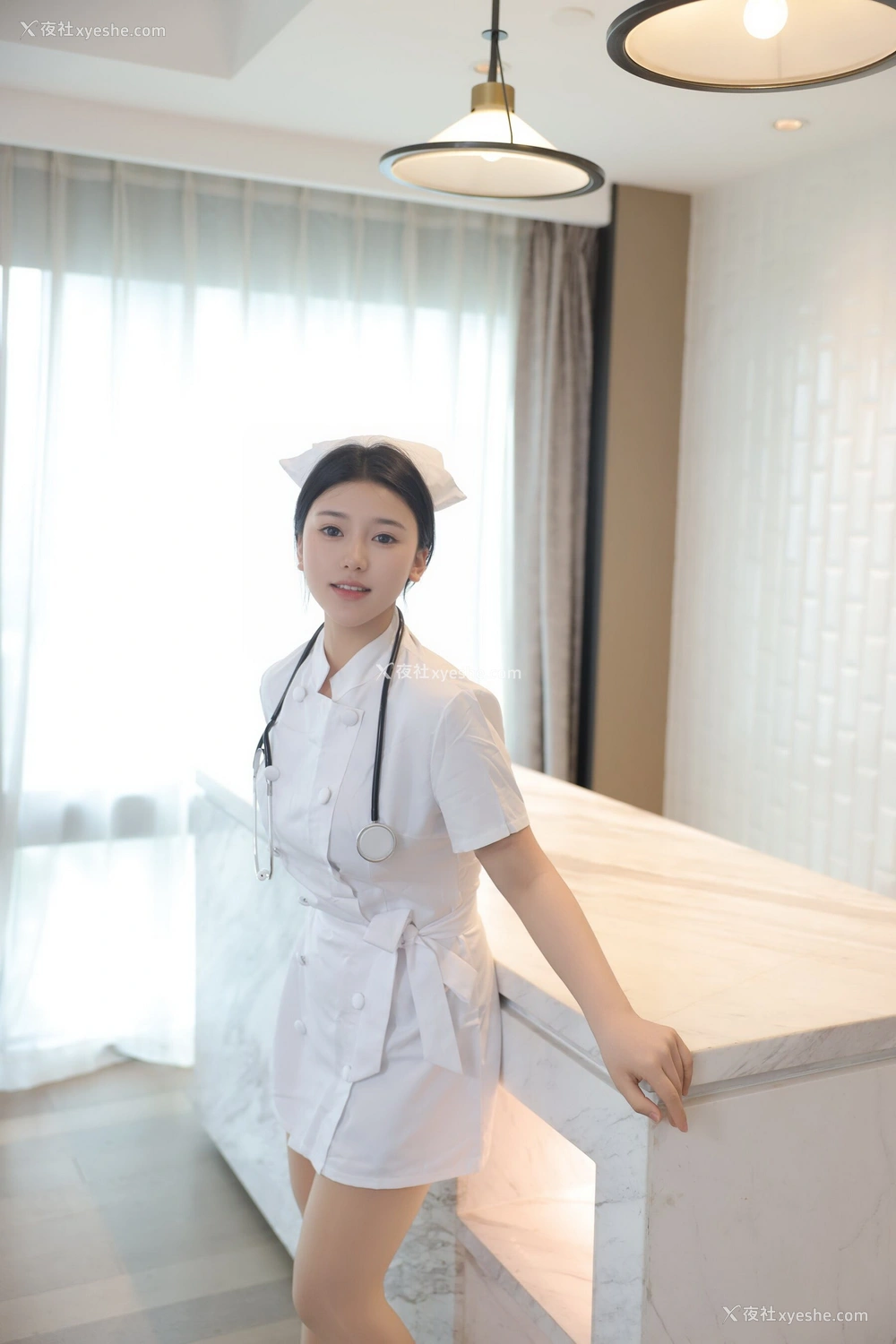 1P - 秀人网 新晋美模 林嘉馨 – 高清无水印完整版《白色护士制服》 [113P]