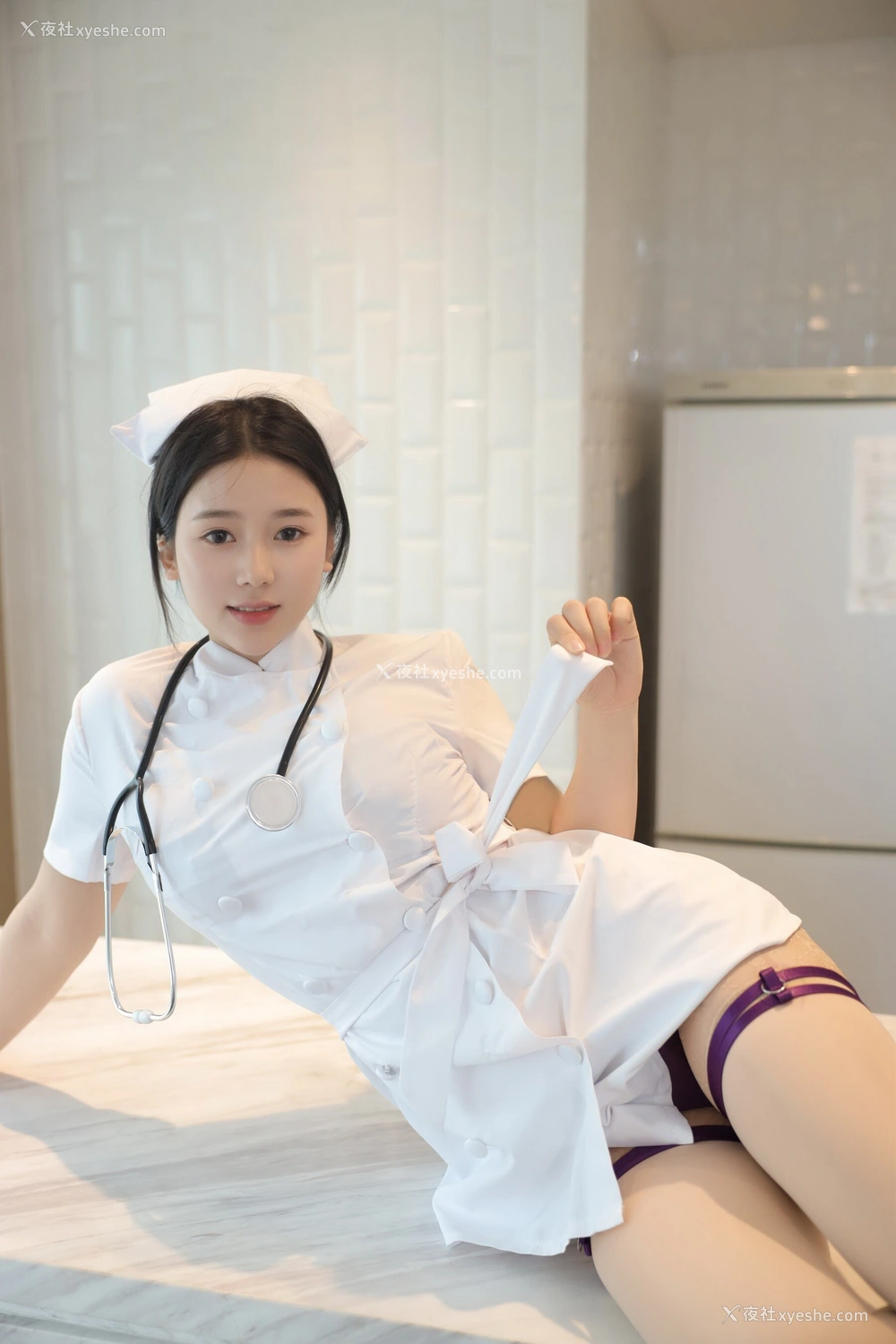 1P - 秀人网 新晋美模 林嘉馨 – 高清无水印完整版《白色护士制服》 [113P]