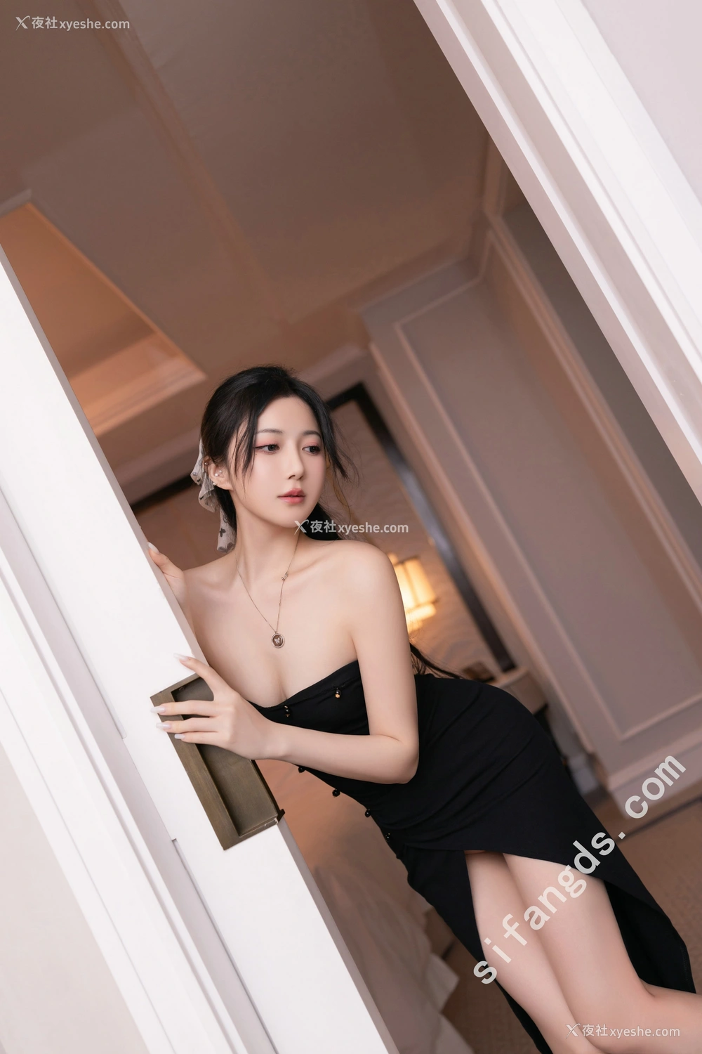 1P - 鱼子酱Fish – 内购 水仙花的故事 [120P]