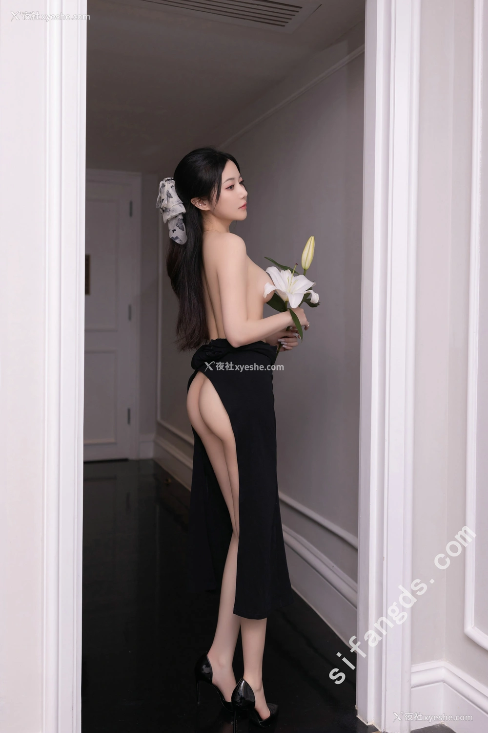 1P - 鱼子酱Fish – 内购 水仙花的故事 [120P]