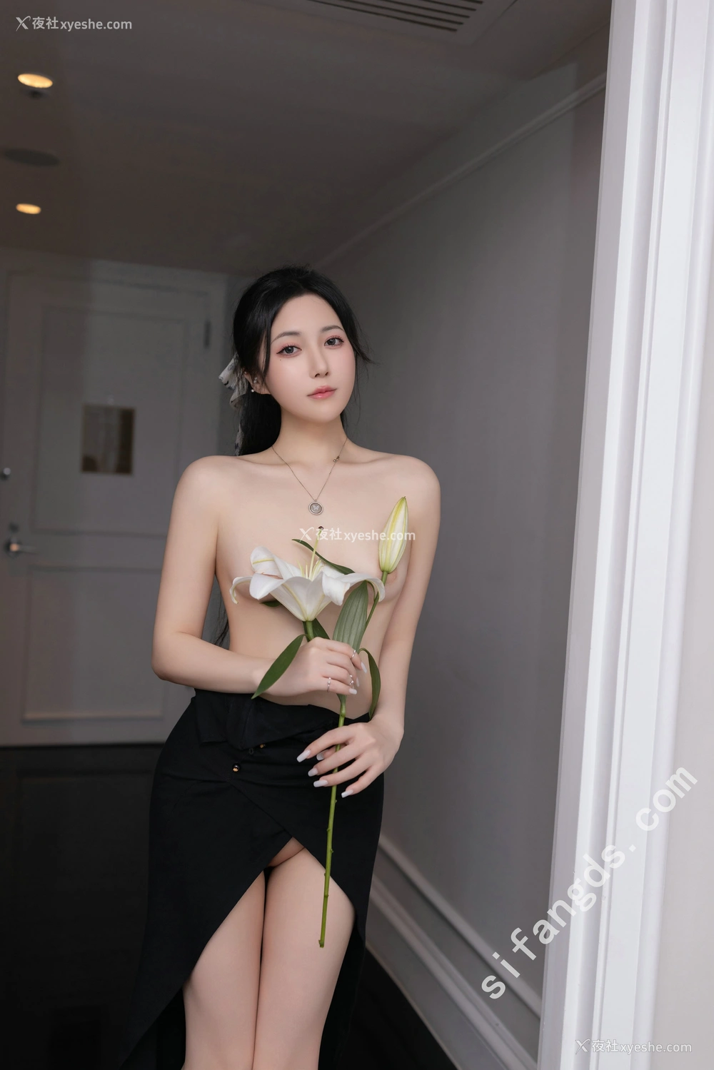 1P - 鱼子酱Fish – 内购 水仙花的故事 [120P]